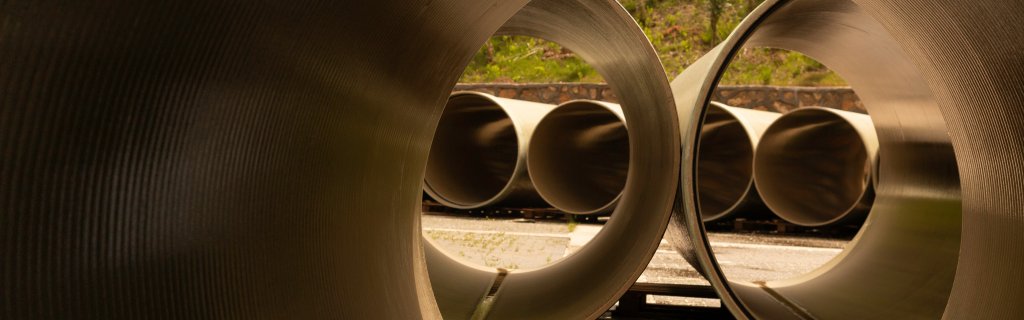 The basis for reliable fiberglass piping systems are the specifications that lay out the requirements to the system regarding material quality, engineering, installation and inspection and test plans. Dynaflow Research Group helps operators, contractors, and developers in many different ways to ensure the reliability of their fiberglass piping systems.
