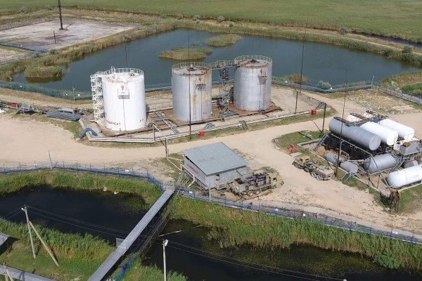 Top view of the equipment for oil separation. Equipment for the drying gas and condensate collection. Oilfield equipment.